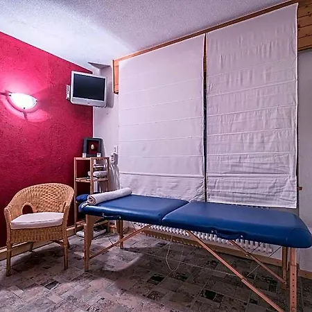 Mirabeau Hotel 3*